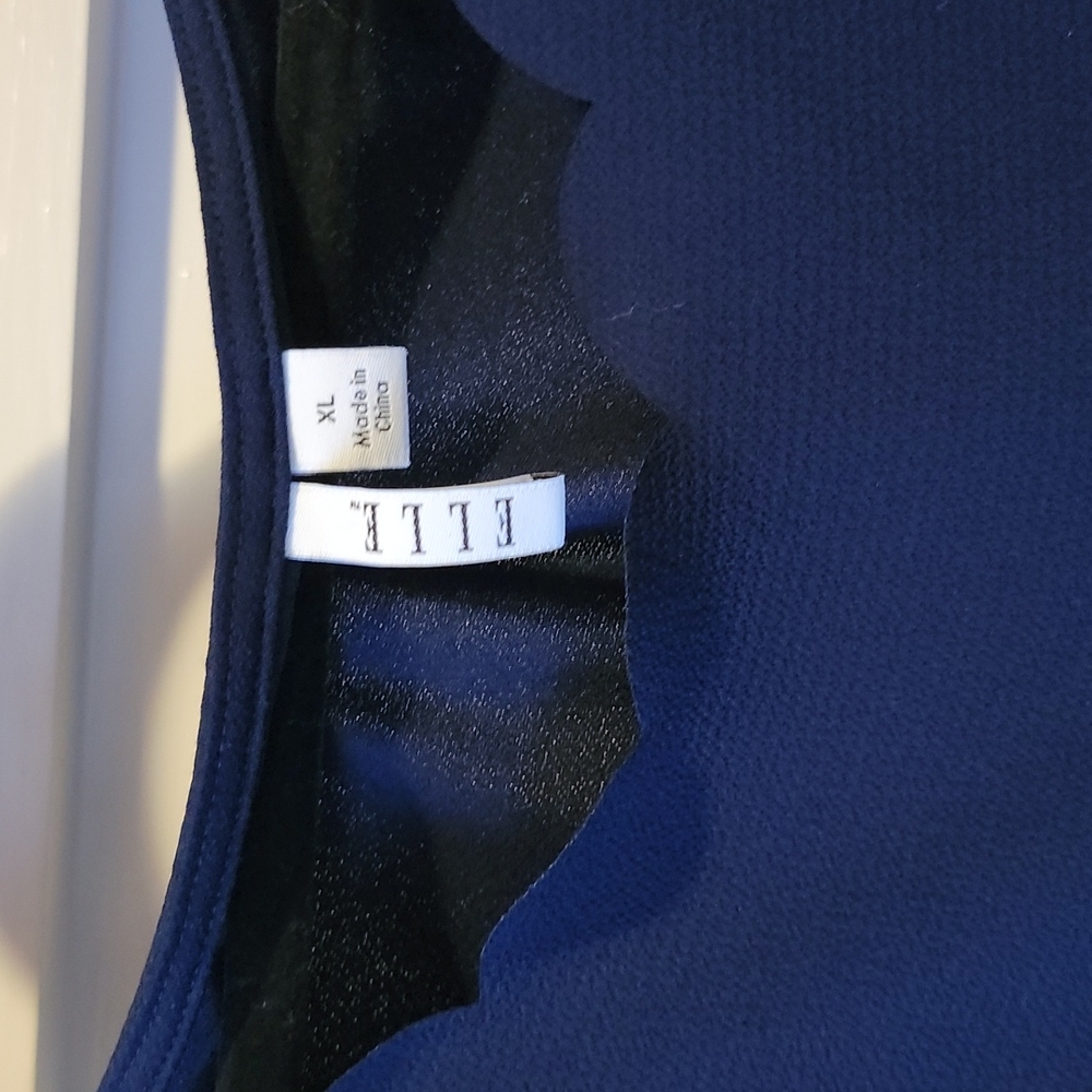 Shirt - Picture 3 of 4